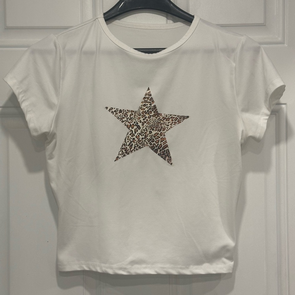 White T-Shirt with Leopard Star Girls Size M